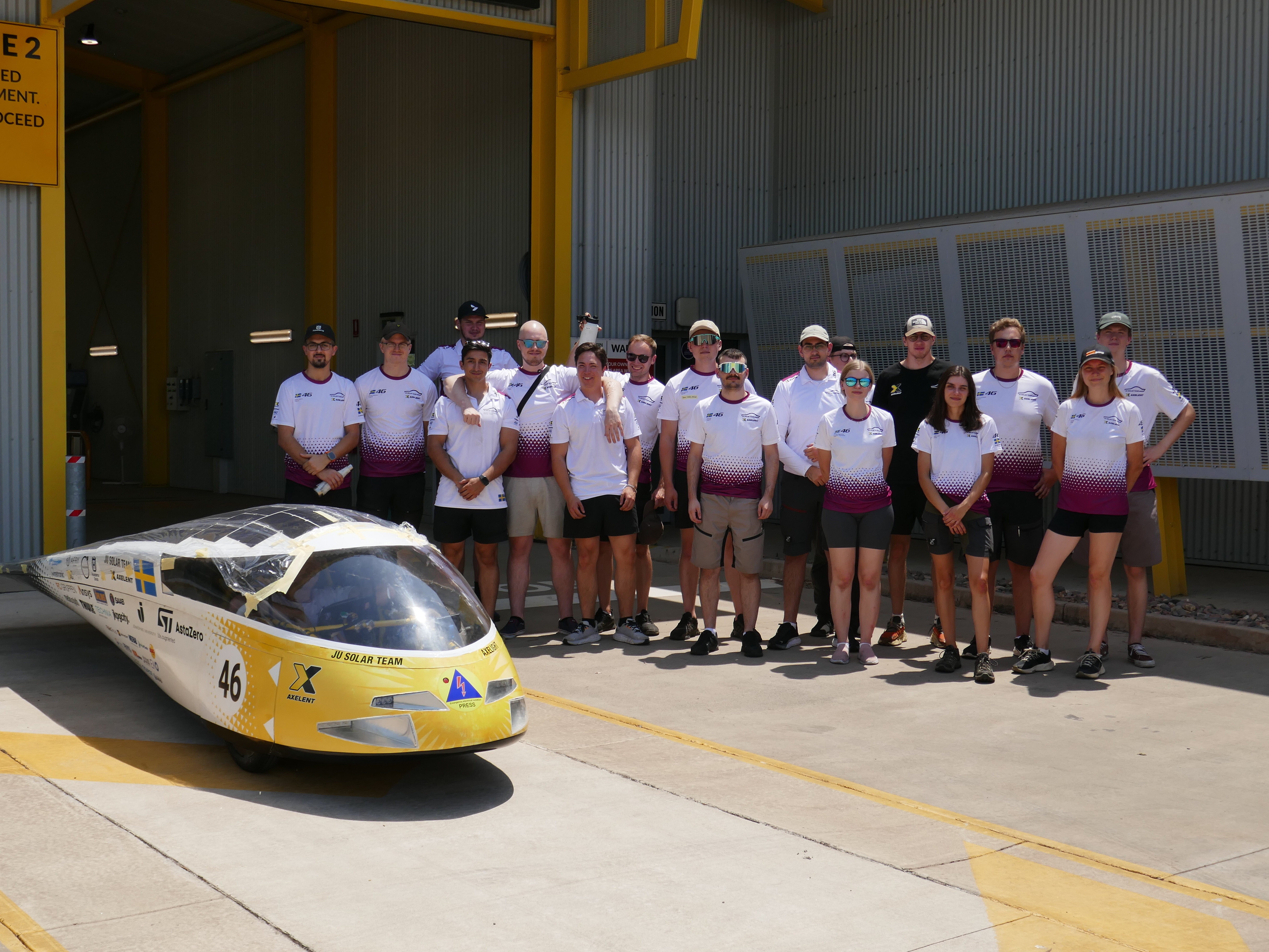 JU Solar Team i Australien.