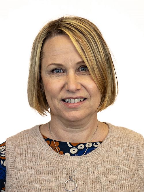 Sara Hvit Lindstrand